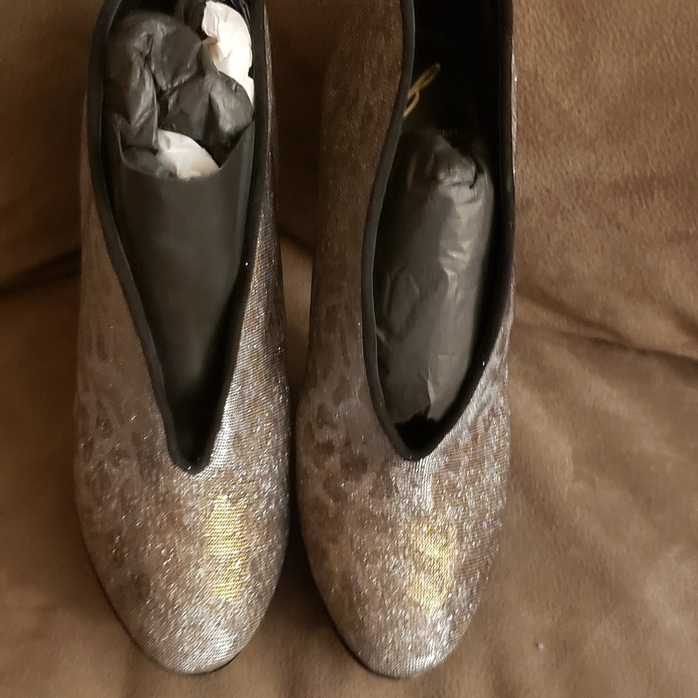 Metallic Booties - Picture 2 of 4